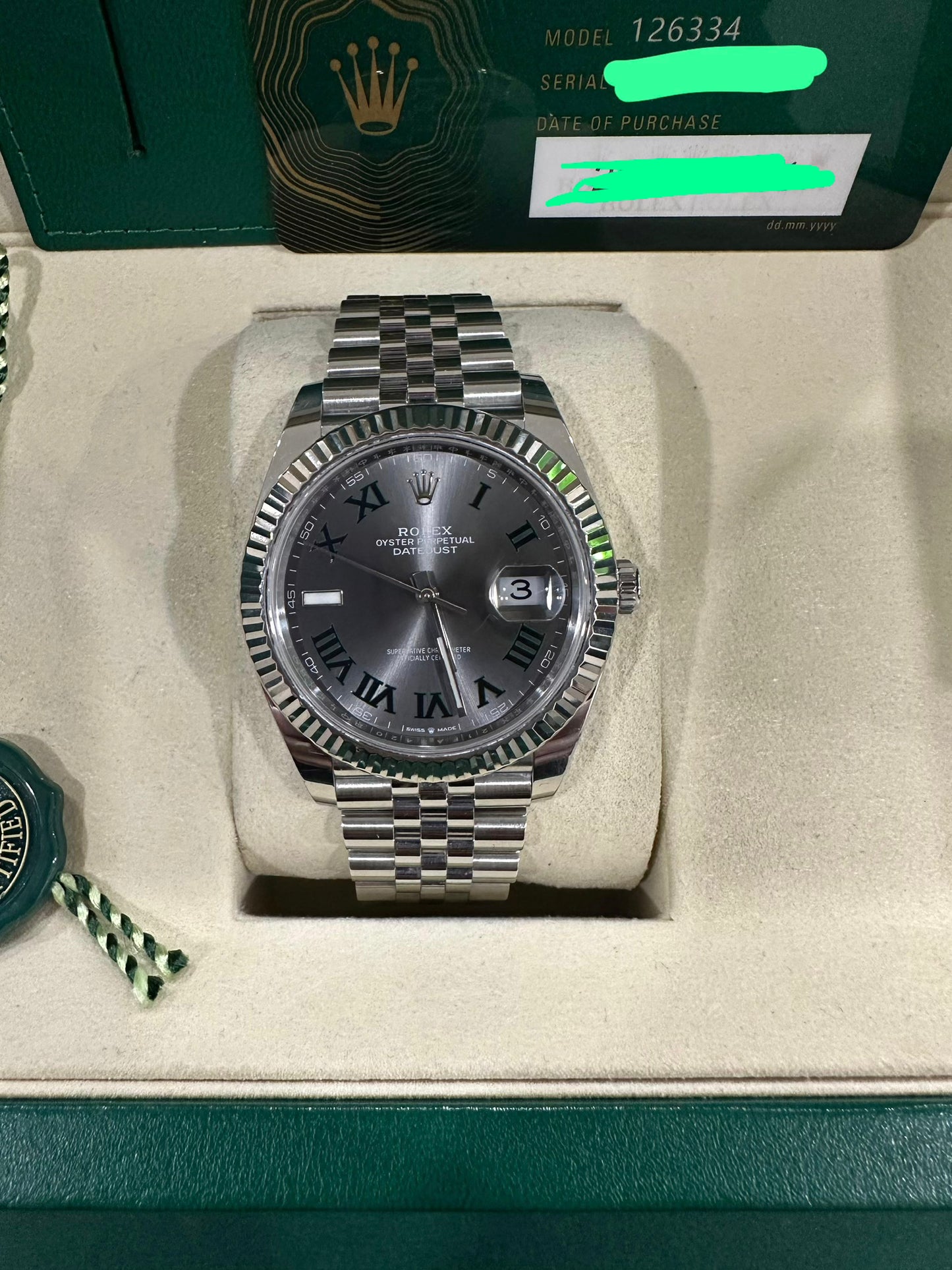 ROLEX DATEJUST 41MM - FLUTED JUBILEE WIMBLEDON #126334 Galnuv
