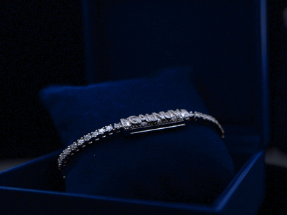 Clover Moissanite Bracelet Galnuv