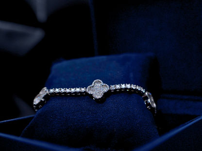 Clover Moissanite Bracelet Galnuv