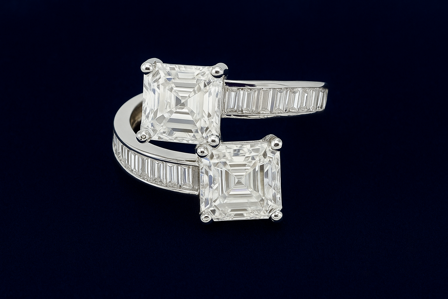 Moissanite Twin Asscher Ring Galnuv