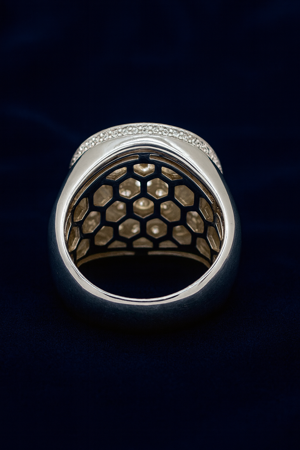Moissanite Round Pavé Cluster Ring Galnuv