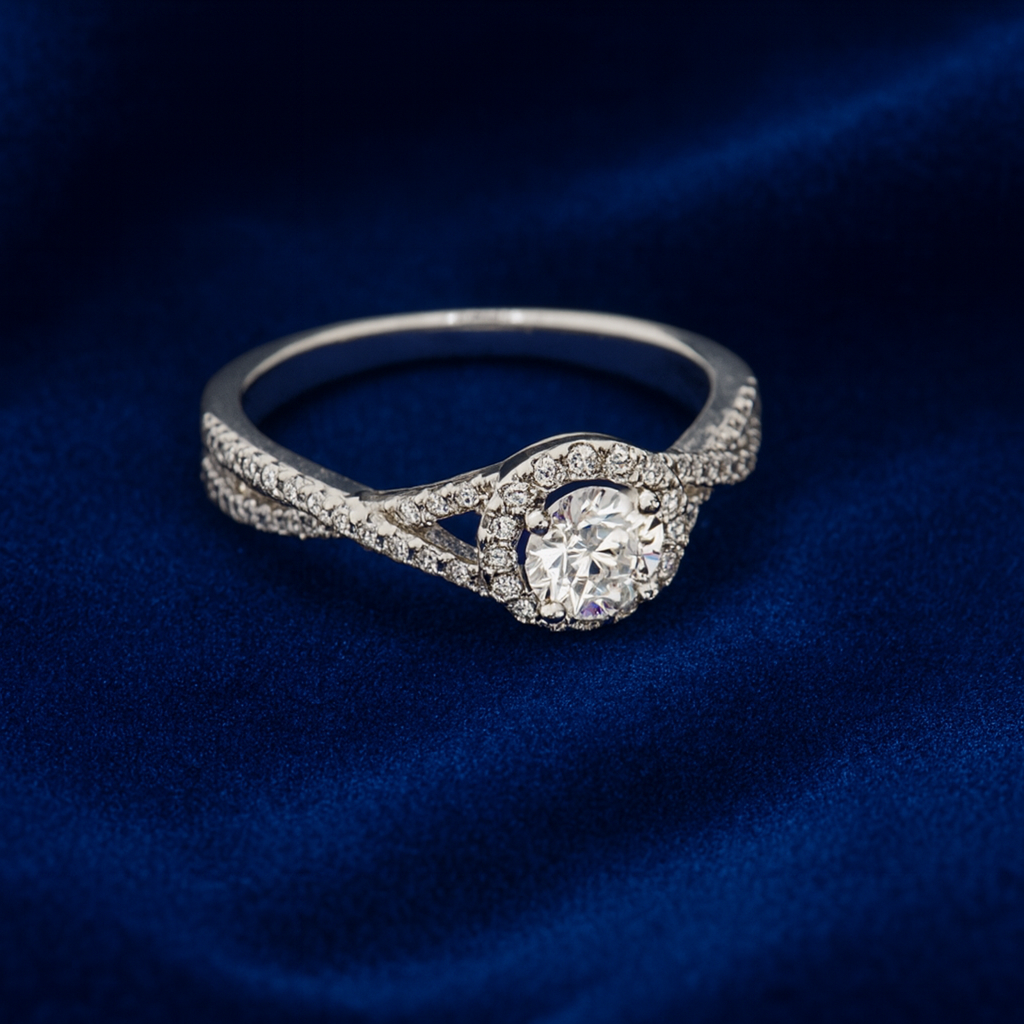 Moissanite Round Engagement Halo Ring Galnuv