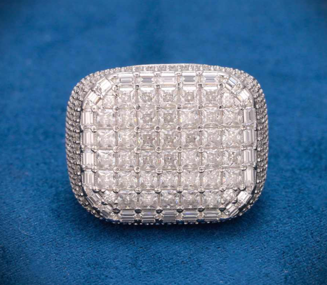 Moissanite Pinky Ring Galnuv