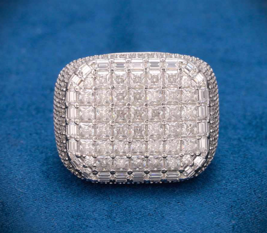 Moissanite Pinky Ring Galnuv