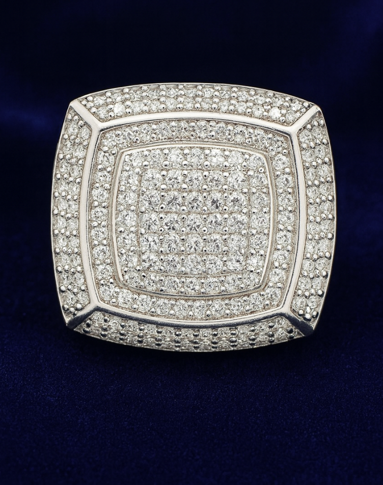 Moissanite Royal Pavé Ring Galnuv