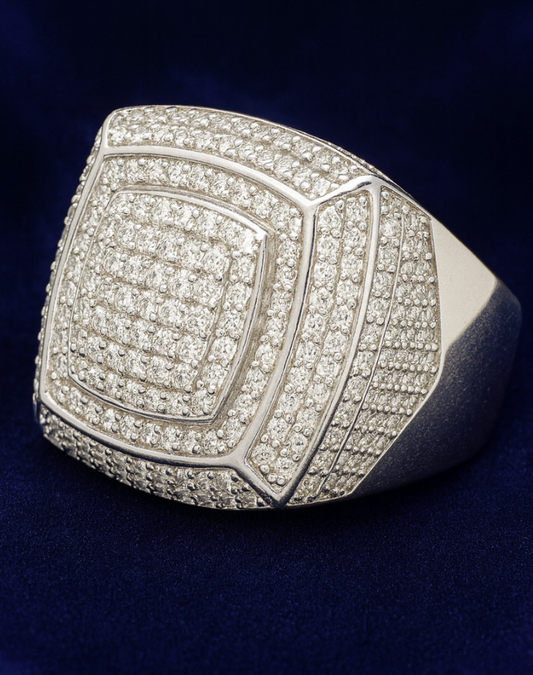 Moissanite Royal Pavé Ring Galnuv